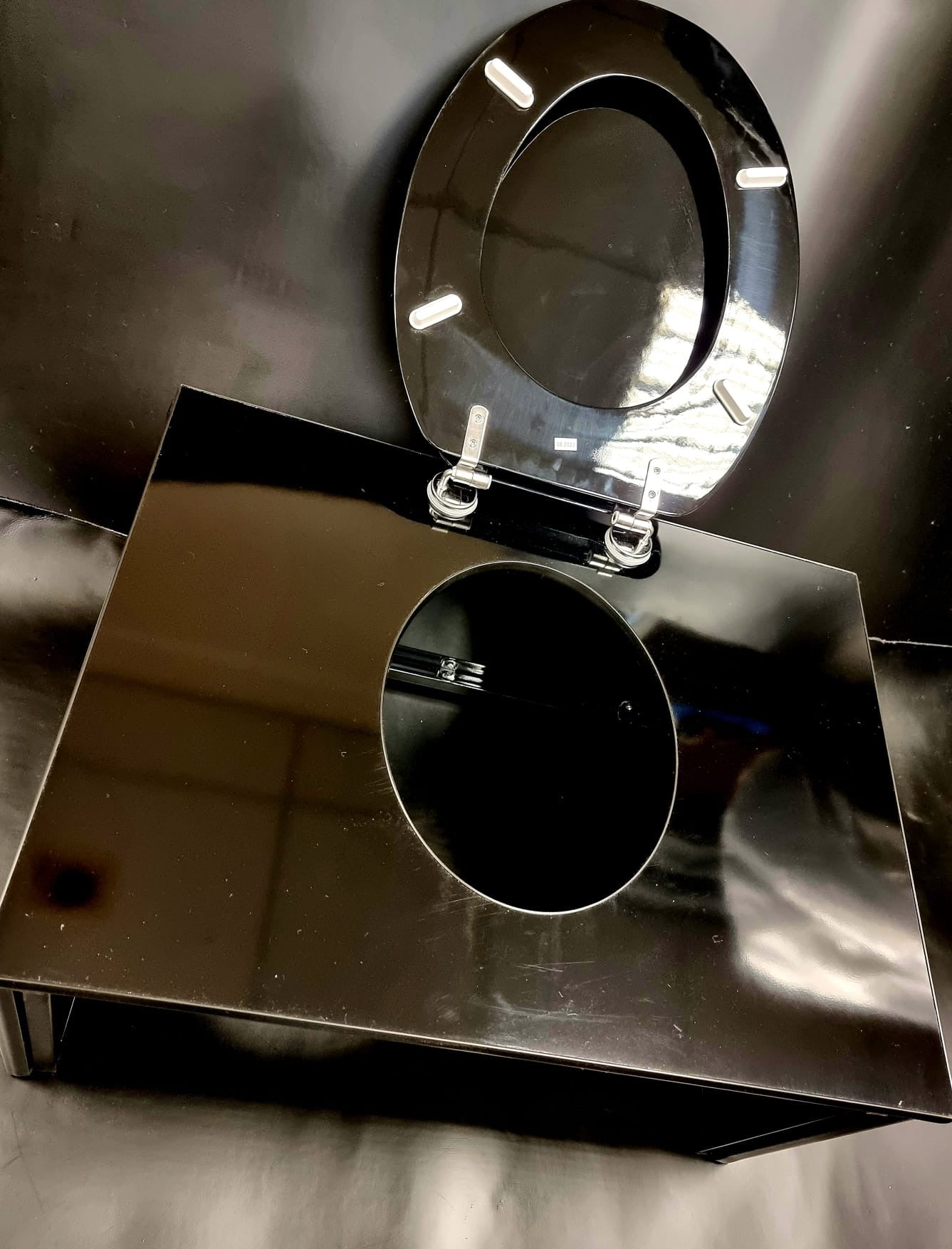 Toilet Cube-Queening Box-TRAVEL FOLD UP VERSION-BDSM KINK PLAY