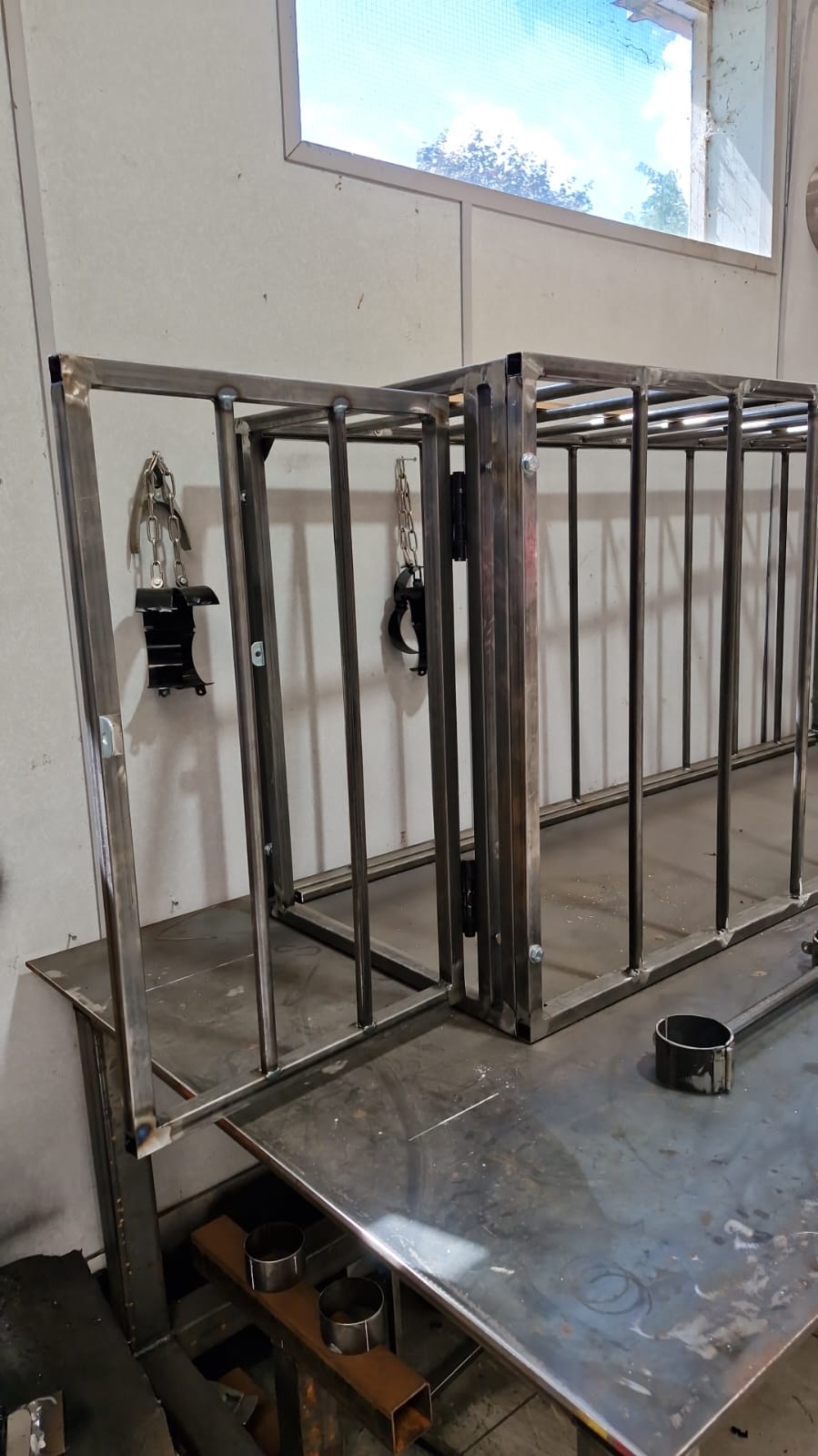 CAGES-Bdsm and Dungeon Play